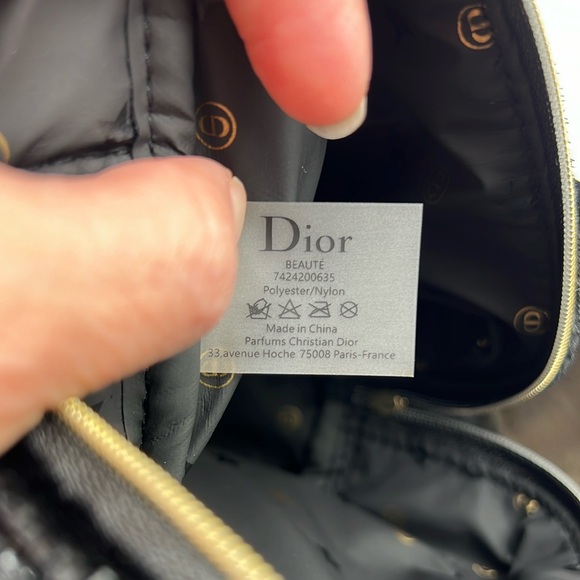 Dior Beaute Black Velvet Pouch Bag Logo CD Star Zipper Pull, EDP & Foundation - Picture 12 of 17